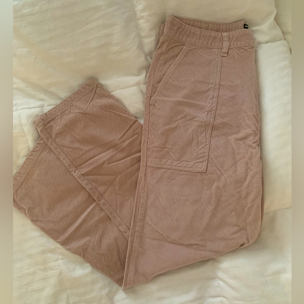Men’s ASOS corduroy Pant. 36x32